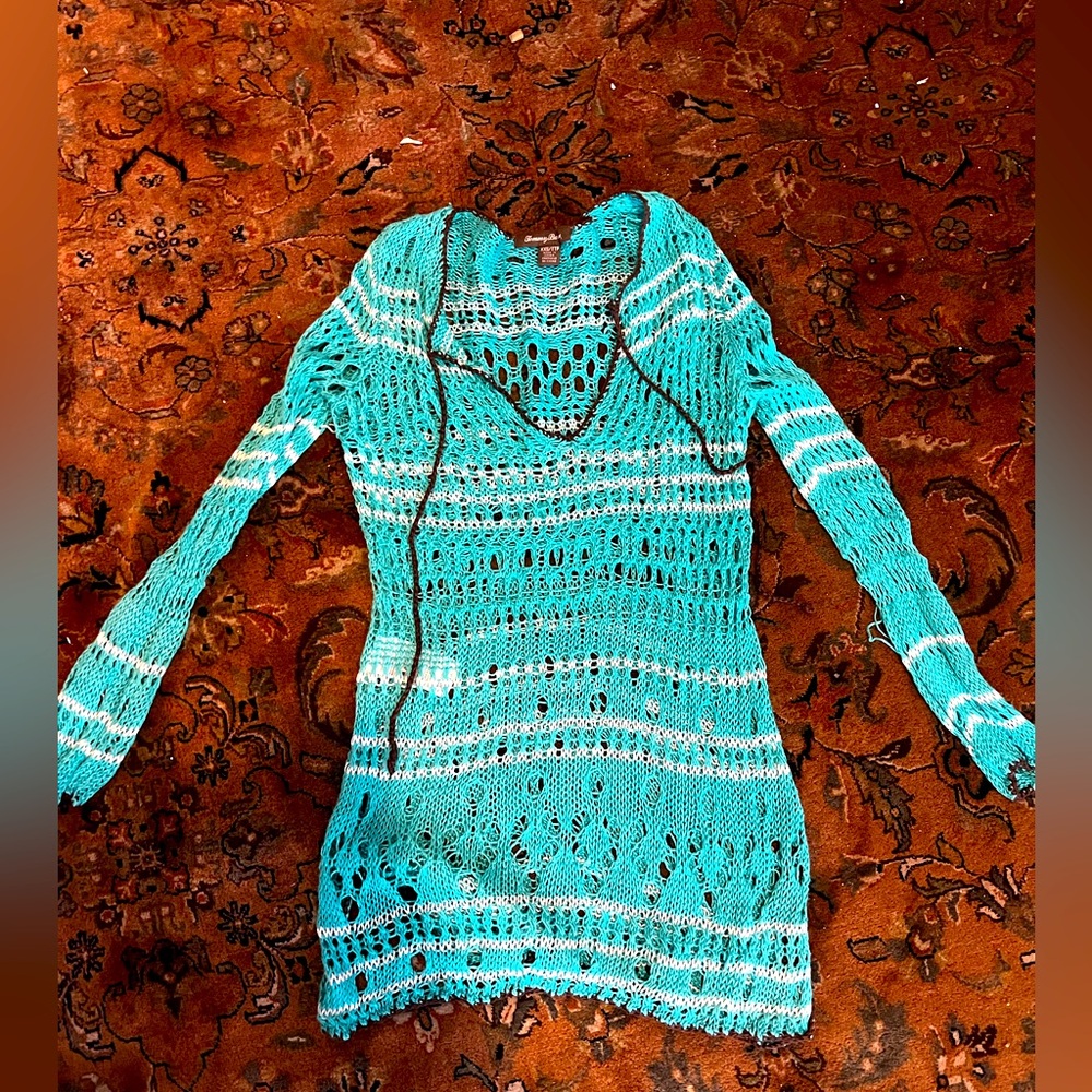 Tommy Bahama beach top.